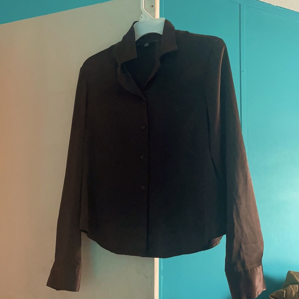 KASPER ESSENTIAL SPORTSWEAR  Buttoned down Blouse   COLOR: Brown SIZE: 10